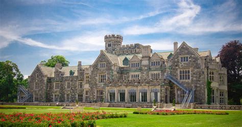 Sands point preserve - Sunday, March 10. Sunday, March 17. See the grand rooms inside the massive 50,000-square-foot Tudor-style mansion, the former summer residence of Howard Gould (1912-1917) and later Daniel and Florence Guggenheim (1917-1930). Hempstead House Tours are $10 per person, payable at the Welcome Center. Tours run approximately 45 minutes. 